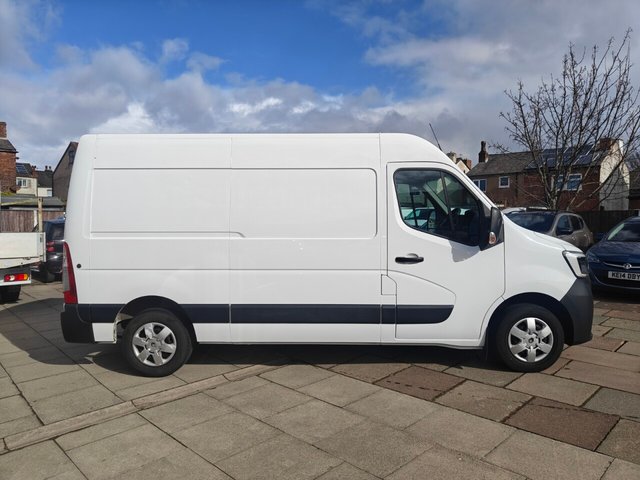 2022 RENAULT MASTER - Photo 9