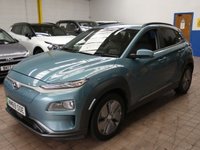 USED 2020 69 HYUNDAI KONA 64kWh Premium SE SUV 5dr Electric Auto (7kW Charger) (204 ps) SAT NAV CARPLAY REAR VIEW CAMERA CRUISE CONTROL HEATED SEATS HEATED STEERING WHEEL PARKING SENSORS LOW MILEAGE 3 OWNERS SERVICE HISTORY