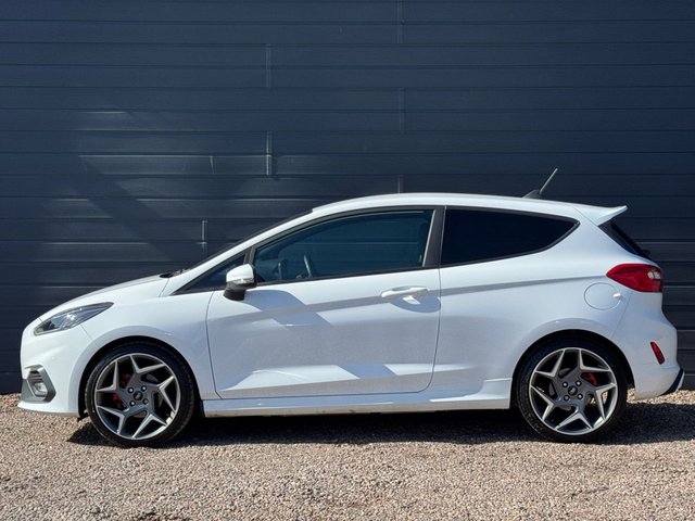 2020 FORD FIESTA - Photo 8