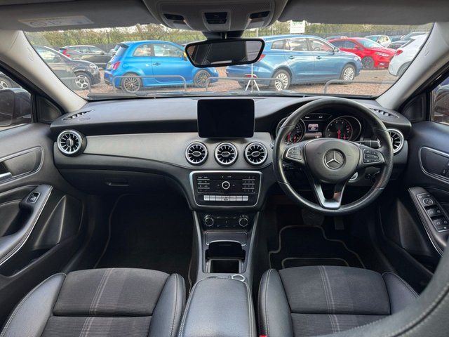 2019 Mercedes-Benz GLA - Photo 4