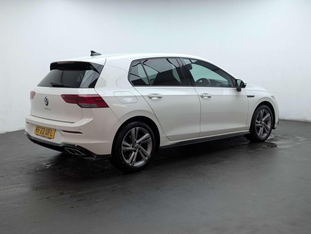 USED 2022 22 VOLKSWAGEN GOLF 1.5 Golf R-Line TSi 5dr CLICK & COLLECT/ HOME DELIVERY