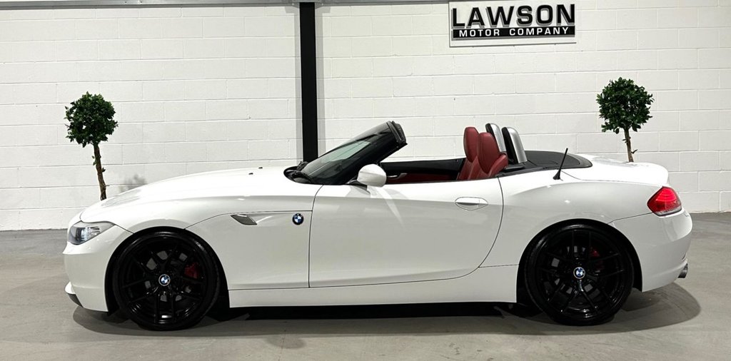 USED 2009 BMW Z4 3.0 30i Convertible 2dr Petrol Auto sDrive Euro 5 (258 ps) 