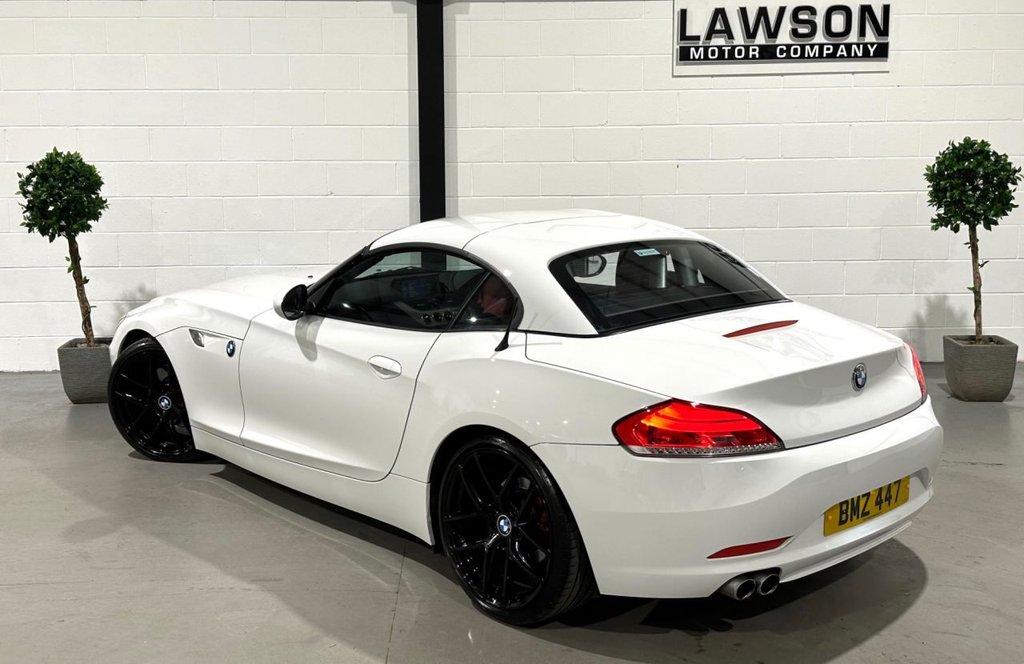USED 2009 BMW Z4 3.0 30i Convertible 2dr Petrol Auto sDrive Euro 5 (258 ps) 