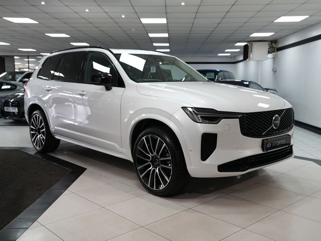 View our Volvo Xc90 2.0 B5 MHEV Ultra Dark SUV 5dr Petrol Hybrid Auto 4WD Euro 6 (s/s) (250 ps)
