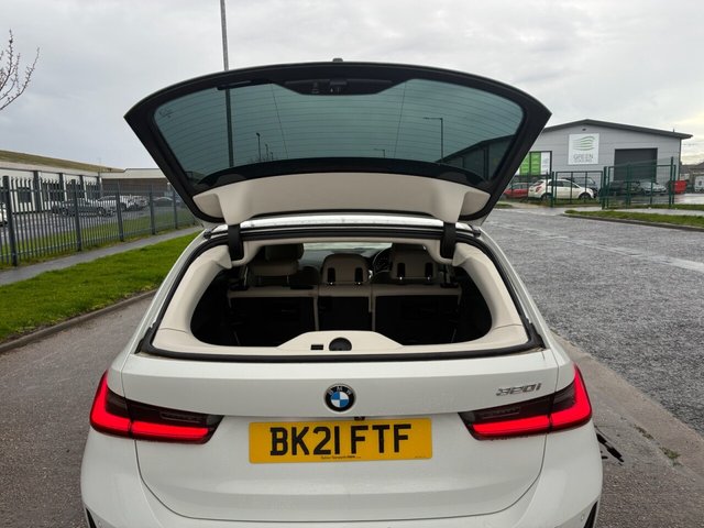 2021 BMW 3 SERIES - Photo 11