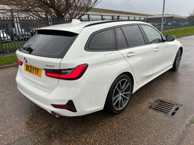 2021 BMW 3 SERIES - Photo 7
