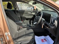 USED 2023 72 KIA SPORTAGE 1.6 T-GDi 2 SUV 5dr Petrol Manual Euro 6 (s/s) (148 bhp) 1 OWNER FROM NEW* PARKING SENSORS* REVERSING CAMERA* CRUISE CONTROL* ELECTRIC HANDBRAKE* LANE / SPEED ASSIST* AUTO START / STOP* TRACTION CONTROL* 6 SPEED* ECO / SPORT MODE* DUAL CLIMATE CONTROL WITH AIR CON