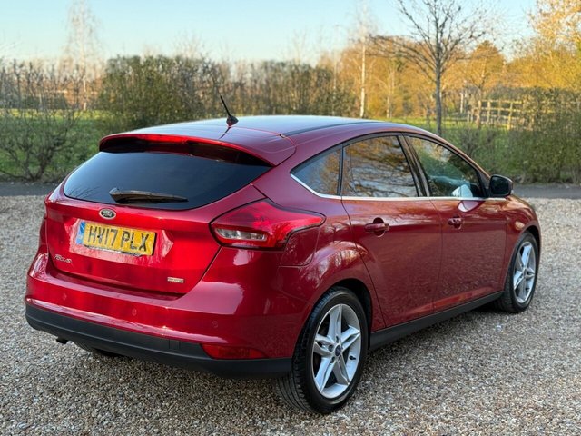 2017 FORD FOCUS - Photo 9