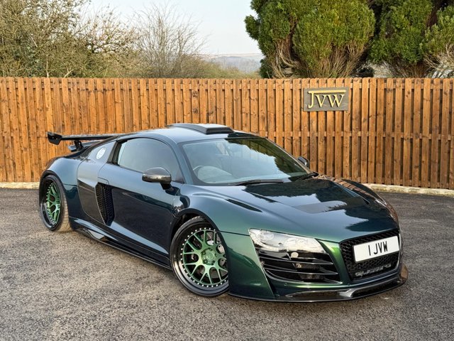 View our AUDI R8