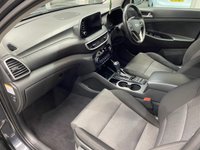 USED 2020 70 HYUNDAI TUCSON 1.6 CRDi MHEV SE Nav SUV 5dr Diesel Hybrid DCT Euro 6 (s/s) (136 ps) DARK KNIGHT / AUTOMATIC / DIESEL HYBRID / REVERSING CAMERA / REAR SENSORS / TOUCHSCREEN APPLE CARPLAY & ANDROID AUTO / LANE CONTROL / POWERFOLD MIRRORS / CRUISE CONTROL