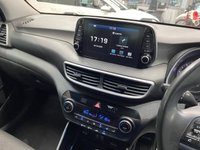 USED 2020 70 HYUNDAI TUCSON 1.6 CRDi MHEV SE Nav SUV 5dr Diesel Hybrid DCT Euro 6 (s/s) (136 ps) DARK KNIGHT / AUTOMATIC / DIESEL HYBRID / REVERSING CAMERA / REAR SENSORS / TOUCHSCREEN APPLE CARPLAY & ANDROID AUTO / LANE CONTROL / POWERFOLD MIRRORS / CRUISE CONTROL