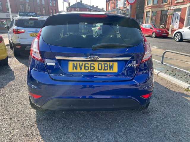 2017 FORD FIESTA - Photo 5