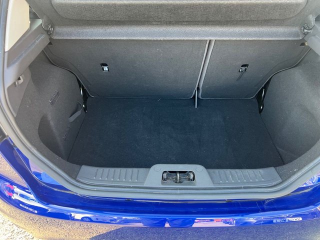 2017 FORD FIESTA - Photo 9