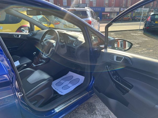 2017 FORD FIESTA - Photo 11