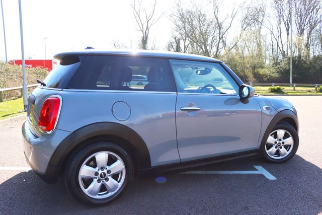2017 MINI HATCH - Photo 12