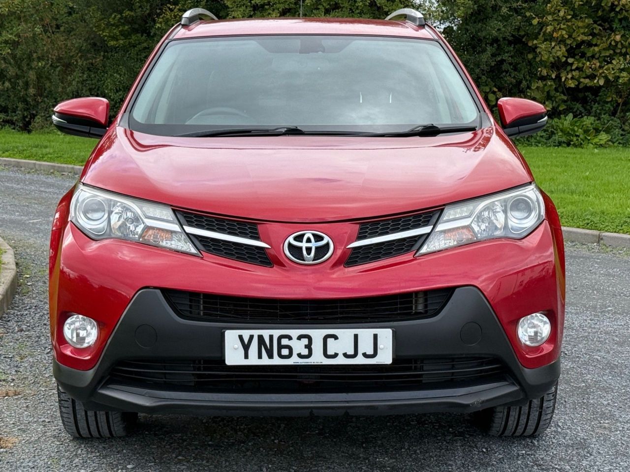 2013 TOYOTA RAV4 2.2 D-4D Invincible SUV 5dr Diesel Manual 4WD Euro 5 (150 ps) - vehicle photo 11 for sale on PureCar