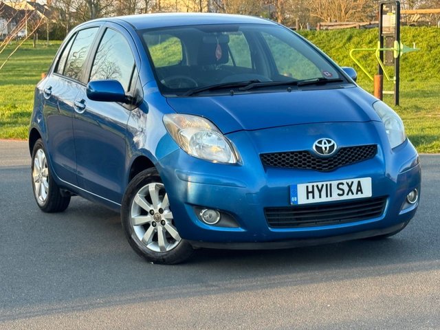 2011 TOYOTA YARIS
