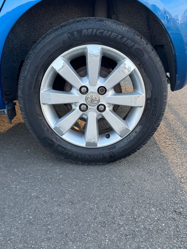 2011 TOYOTA YARIS - Photo 10