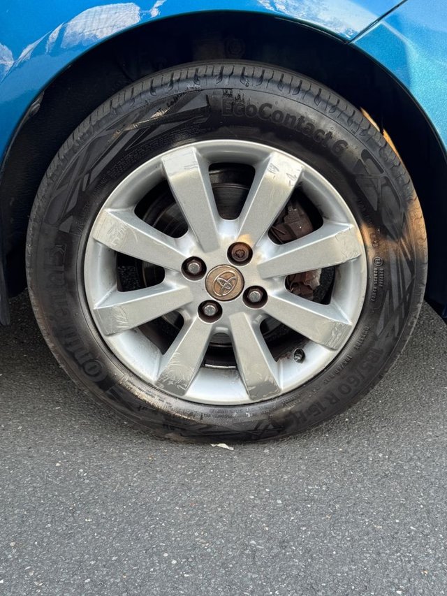 2011 TOYOTA YARIS - Photo 12