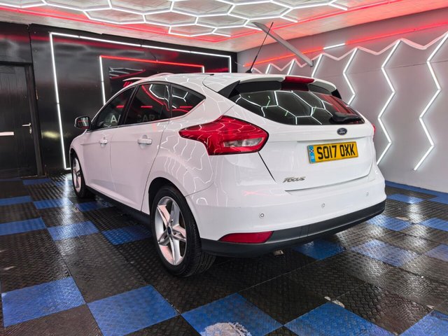 2017 FORD FOCUS - Photo 10