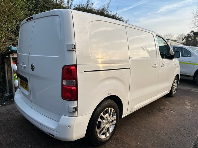2019 VAUXHALL VIVARO - Photo 5