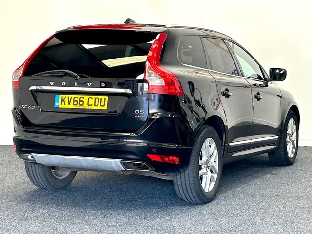 2016 VOLVO XC60 - Photo 5