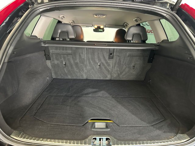 2016 VOLVO XC60 - Photo 11