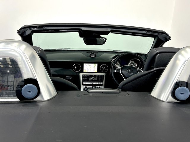 2012 Mercedes-Benz SLK - Photo 10