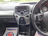 USED 2015 15 TOYOTA AYGO 1.0 VVT-i x-play Hatchback 3dr Petrol Manual Euro 5 Euro 5 (68 ps) LOW MILES-2 KEYS-20 TAX
