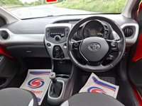 USED 2015 15 TOYOTA AYGO 1.0 VVT-i x-play Hatchback 3dr Petrol Manual Euro 5 Euro 5 (68 ps) LOW MILES-2 KEYS-20 TAX