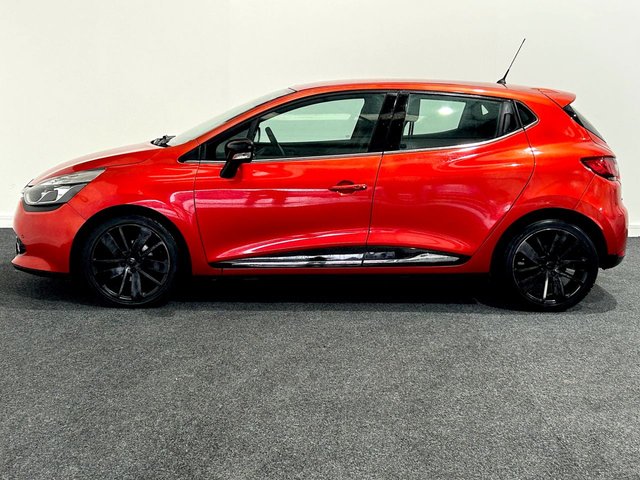 2015 RENAULT CLIO - Photo 4