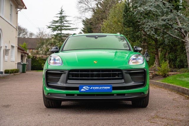 View our PORSCHE MACAN