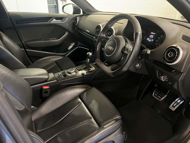 View our AUDI RS3