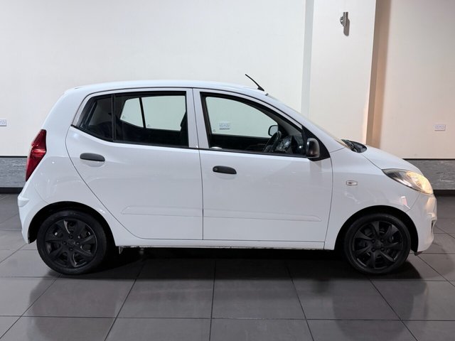 2012 HYUNDAI I10 - Photo 3