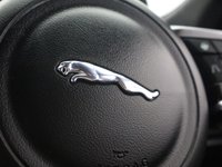 USED 2020 69 JAGUAR F-PACE 2.0 D180 Chequered Flag SUV 5dr Diesel Auto AWD Euro 6 (s/s) (180 ps) BLUETOOTH | PAN ROOF