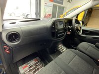 USED 2021 21 MERCEDES-BENZ VITO 2.0 114 CDI Progressive Crew Van Double Cab 5dr Diesel G-Tronic RWD L2 Euro 6 (s/s) (LWB) (136 ps) 1 OWNER LOW MILES 6 SEAT CREW VAN