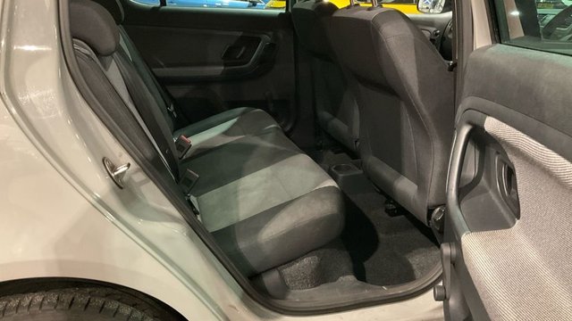 2013 SKODA FABIA - Photo 9