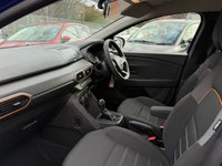 USED 2022 22 DACIA SANDERO STEPWAY 1.0 TCe Essential Hatchback 5dr Petrol Manual Euro 6 (s/s) (90 ps) 