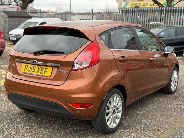 2015 FORD FIESTA - Photo 5