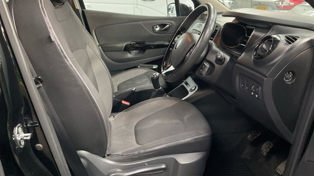 2016 RENAULT CAPTUR - Photo 12