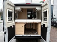 USED 2025 25 SUNLIGHT CLIFF 640X RT AUTO POP TOP - 4 Belt - 4 Berth - Fixed End Bed Over Storage HUGE SAVING FROM NEW/POP TOP