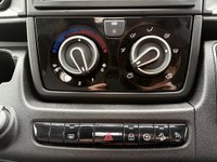 USED 2025 25 SUNLIGHT CLIFF 640X RT AUTO POP TOP - 4 Belt - 4 Berth - Fixed End Bed Over Storage HUGE SAVING FROM NEW/POP TOP