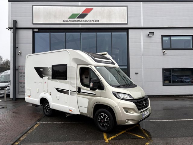 2019 SWIFT CHAMPAGNE 612