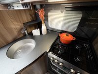 USED 2021 21 SWIFT KON-TIKI SPORT 574 - 4 Belt - 4 Berth - Fixed Single Beds - End Washroom ONE OWNER/FRESH MOT&HAB CHECK