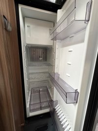 USED 2021 21 SWIFT KON-TIKI SPORT 574 - 4 Belt - 4 Berth - Fixed Single Beds - End Washroom ONE OWNER/FRESH MOT&HAB CHECK