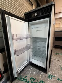 USED 2024 24 HOBBY VANTANA K60 FT Ontour - 4 Belt - 3 Berth - End Fixed Double Bed ONE OWNER/LOW MILEAGE