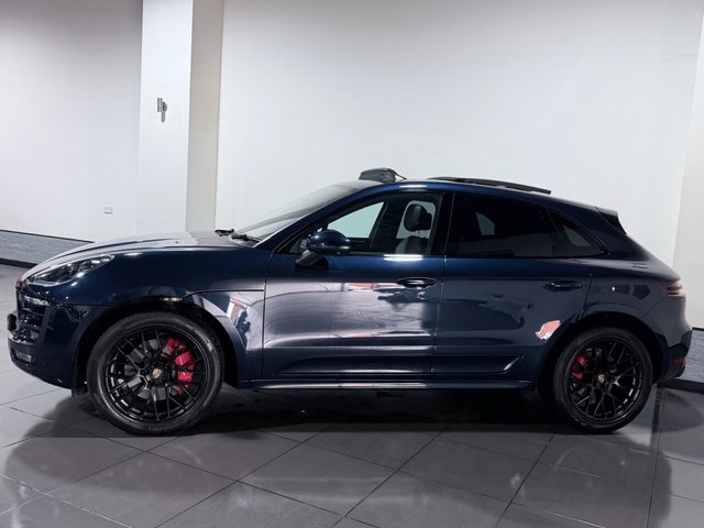 2018 PORSCHE MACAN - Photo 4