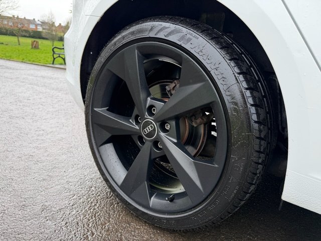 2016 AUDI A3 - Photo 2