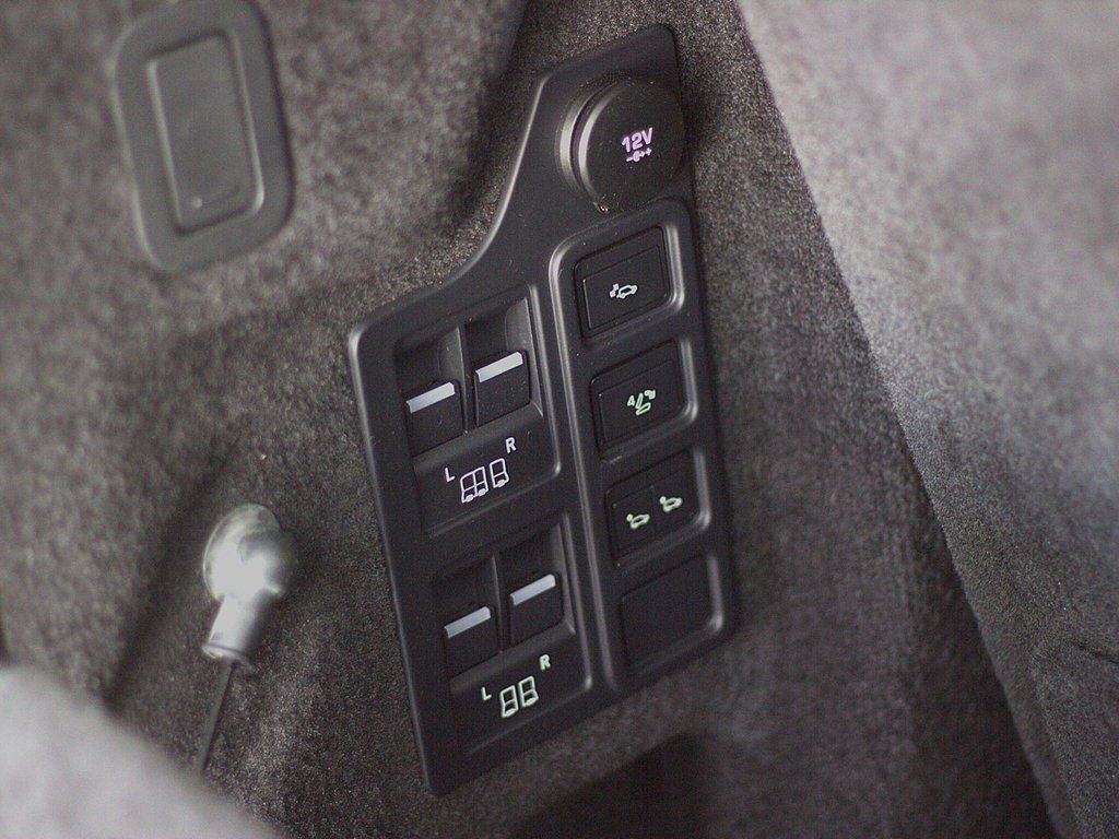 USED 2020 70 LAND ROVER DISCOVERY 2.0 SD4 HSE Luxury Auto 4WD Euro 6 (s/s) 5dr 1 OWNER|360 CAM|REAR SEAT TVS