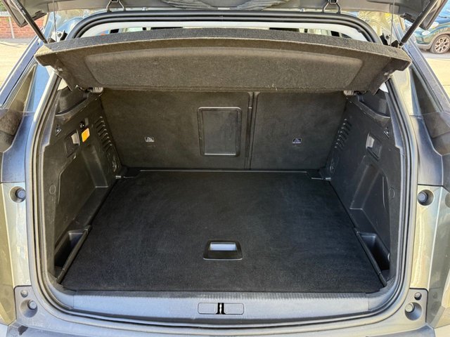 2020 PEUGEOT 3008 1.2 PureTech GPF Allure SUV 5dr Petrol EAT Euro 6 (s/s) (130 ps) - Photo 12